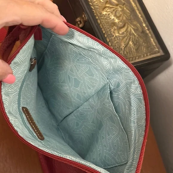 The Sak Red Crossbody Bag with Smooth Leather Finish - Picture 6 of 10